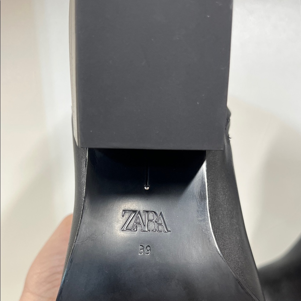 🔥🔥 Zara Black Leather Pointed Ankle Boots - Picture 4 of 5